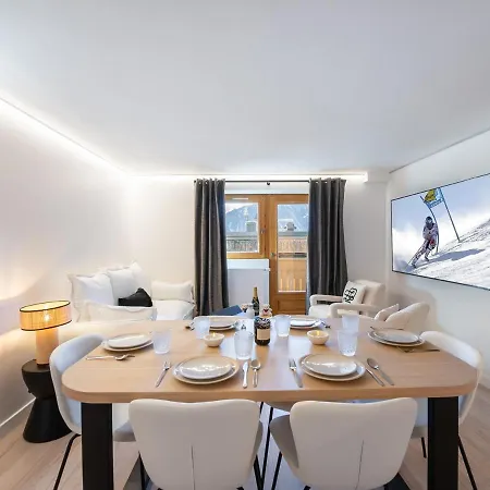 Rénové Au Centre De 1850, Proche Des Pistes Et Commerces - Fr-1-564-80 Courchevel